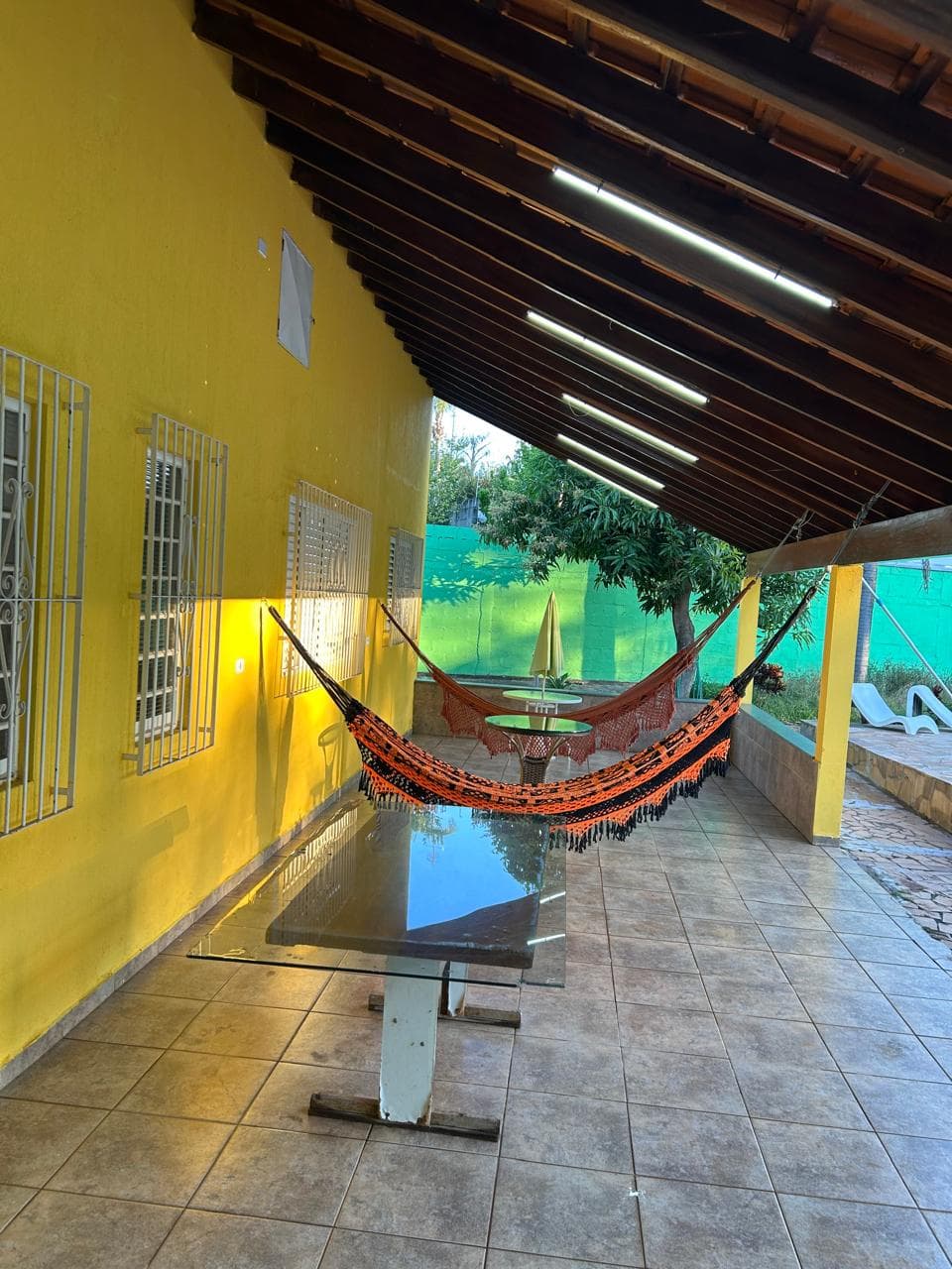 Chácara com piscina e área de lazer completa — foto 12
